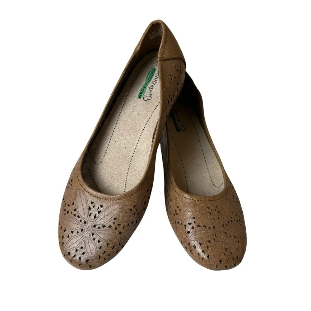 Baretraps Womens Mariah Almond Toe Slip-On Flats Size 8.5 Neutral Memory Foam